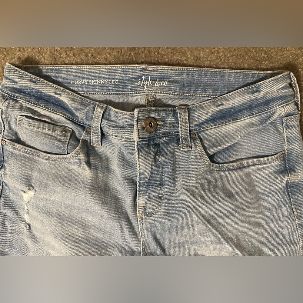 Style & Co Ripped Jeans  Size 4P - Picture 2 of 4